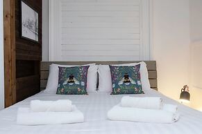 Host Stay Grafton Driftwood