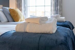 Host Stay Portland Apartment