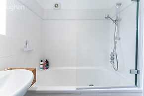 Host Stay Overhill House