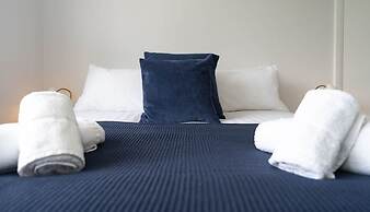 Host Stay Overhill House