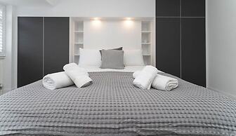Host Stay Overhill House