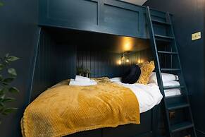 Host Stay Luxe on Margaret Street