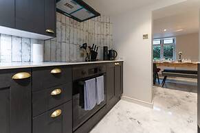 Host Stay Luxe on Margaret Street