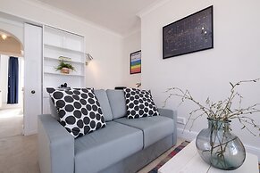 Host Stay Guildford Apartment