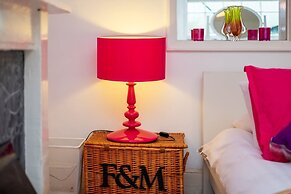 Host Stay Montpelier Colours