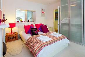 Host Stay Montpelier Colours