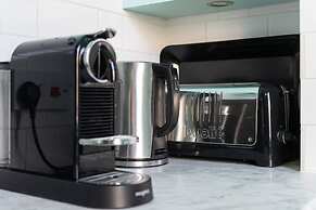 Host Stay Tranquility on Brunswick Square