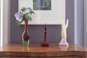 Host Stay Tranquility on Brunswick Square