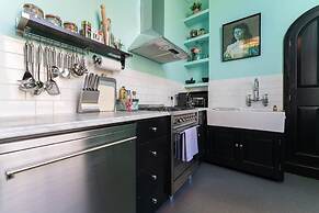 Host Stay Tranquility on Brunswick Square