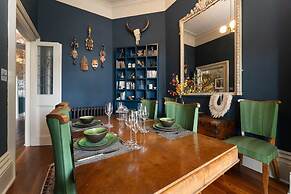 Host Stay Tranquility on Brunswick Square