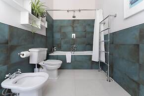 Host Stay Tranquility on Brunswick Square