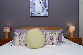 Host Stay Tranquility on Brunswick Square