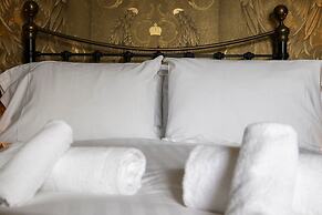 Host Stay Bernard Road Townhouse