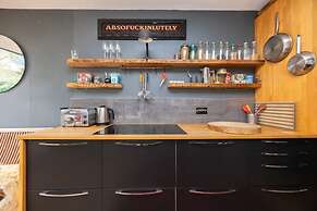 Host Stay Bernard Road Townhouse