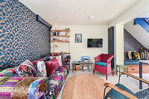 Host Stay Foundry Colours