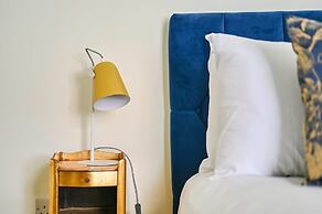 Host Stay Foundry Colours