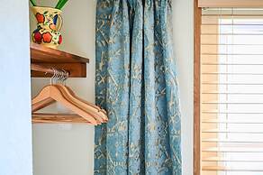 Host Stay Foundry Colours