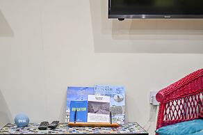 Host Stay Foundry Colours