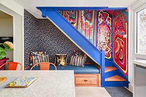 Host Stay Foundry Colours