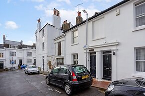 Host Stay The September Cottage