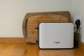 Host Stay The September Cottage