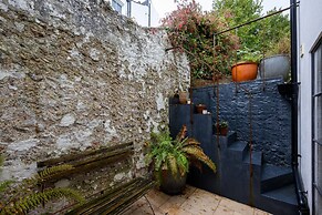 Host Stay The September Cottage