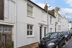 Host Stay The September Cottage