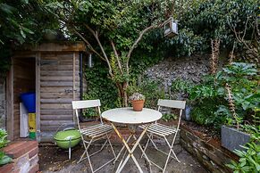 Host Stay The September Cottage