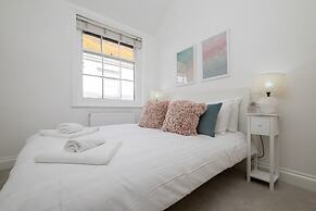 Host Stay Olde Place Cottage