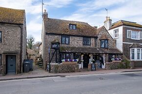 Host Stay Olde Place Cottage