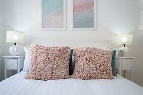 Host Stay Olde Place Cottage