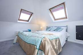 Host Stay Downs Valley House