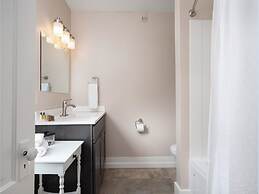 TuckAway Suites at East Branch