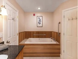 TuckAway Suites at East Branch