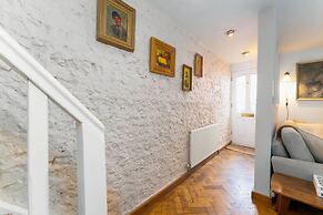 Host Stay Foundry Street Retreat