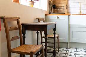 Host Stay Foundry Street Retreat