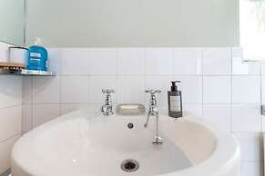 Host Stay Foundry Street Retreat