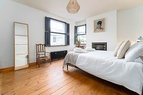 Host Stay Foundry Street Retreat