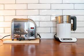 Host Stay Foundry Street Retreat