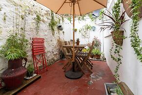 Host Stay Foundry Street Retreat