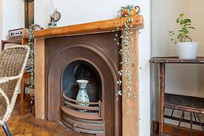 Host Stay Foundry Street Retreat