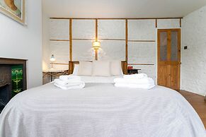 Host Stay Foundry Street Retreat