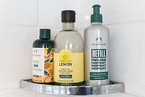 Host Stay Foundry Street Retreat