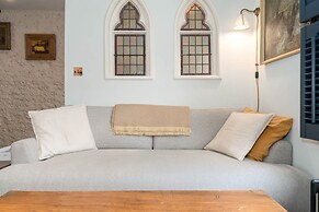 Host Stay Foundry Street Retreat