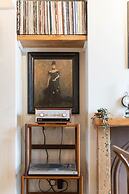 Host Stay Foundry Street Retreat