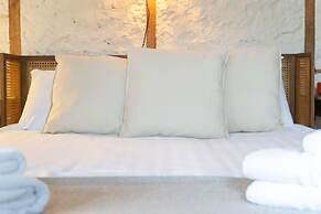 Host Stay Foundry Street Retreat