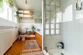 Host Stay Foundry Street Retreat