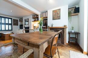 Host Stay Foundry Street Retreat