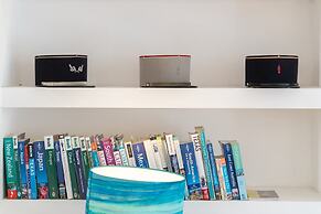 Host Stay Sunny Terrace on Robert Street