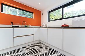 Host Stay Grove Townhouse